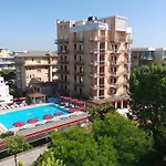 Sofia 3*
