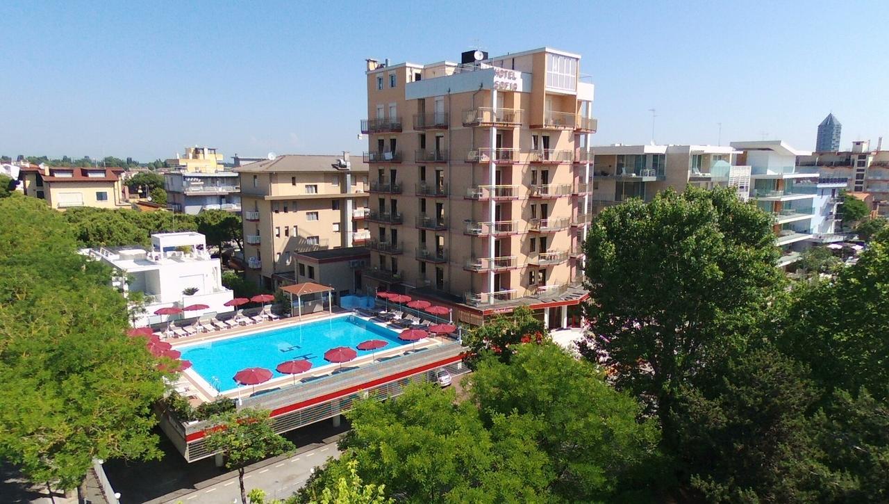 Sofia 3*